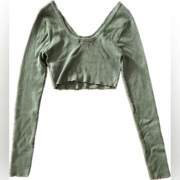 FOREVER 21 Top Cropped - Picture 2 of 6